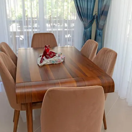 Paradise Town Beltania Vila *