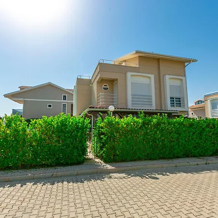 Paradise Town Beltania ヴィラ *