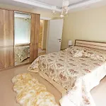 别墅 Paradise Town Beltania