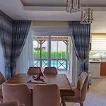 别墅 Paradise Town Beltania 贝莱克