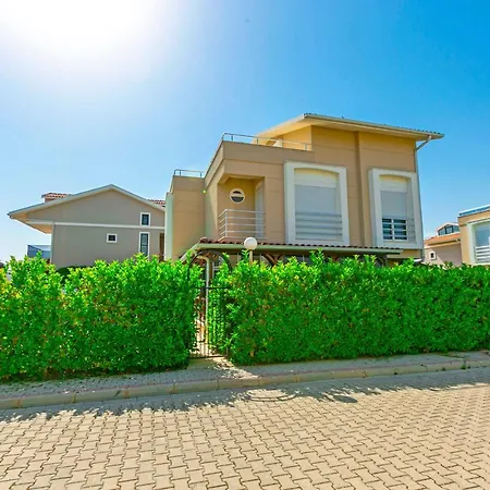 Paradise Town Beltania Villa *