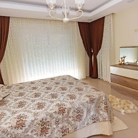 Paradise Town Beltania Villa *